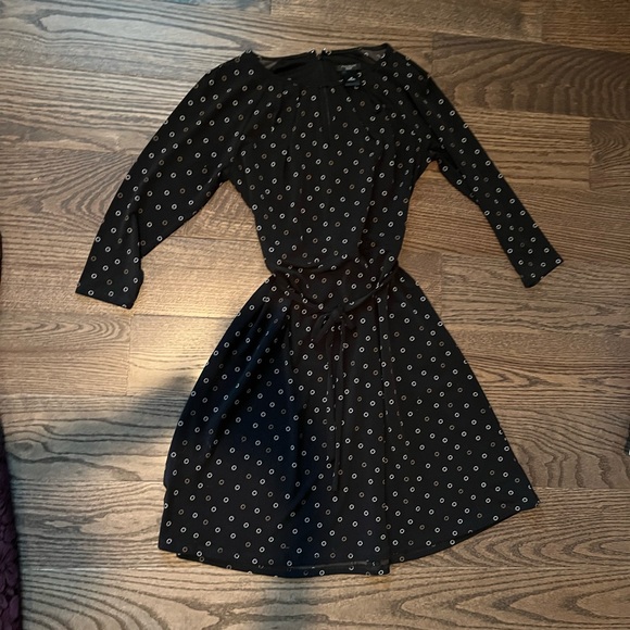 Ann Taylor size 4 - Picture 3 of 3